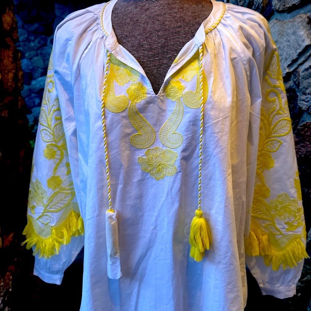 Lilly Pulitzer Kaydence pretty white and yellow blouse